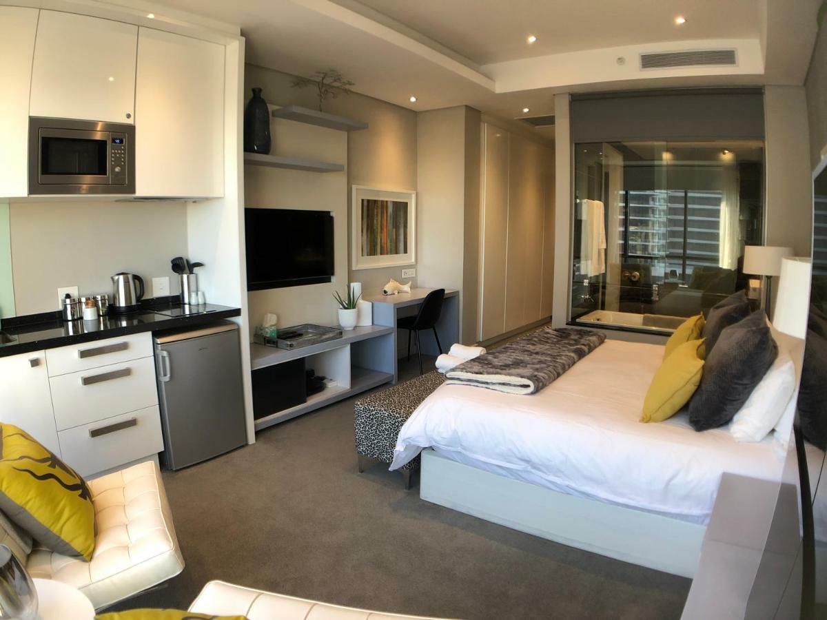 Sandton Skye Suites Johannesburg Esterno foto
